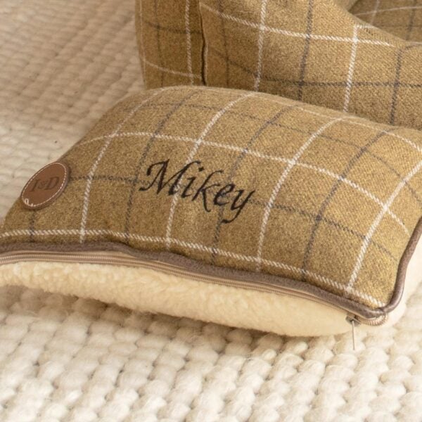 Spare Pillow Covers